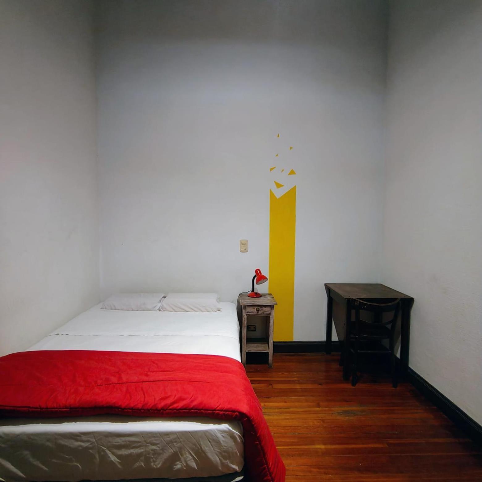 Parla Hostel Буенос Айрес Екстериор снимка